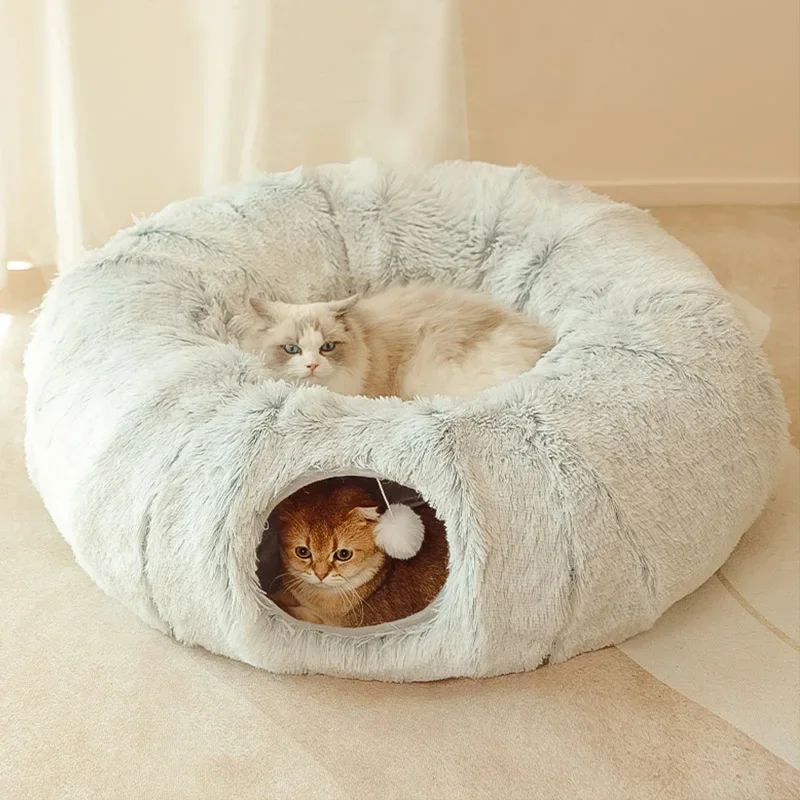 Cozy Comfort All Year Round: The Four-Seasons Closed Cat Nest