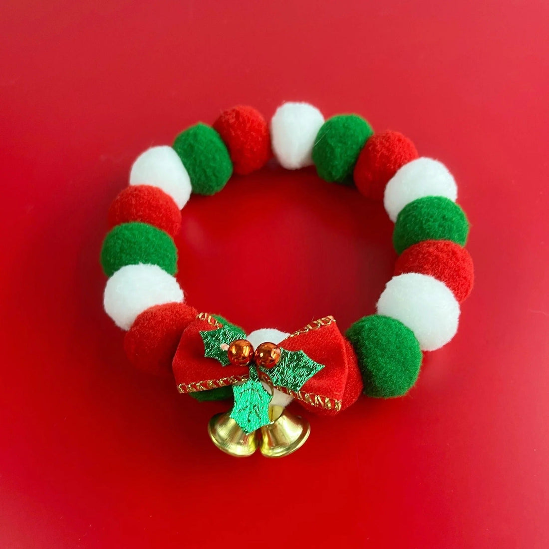 Spread Holiday Cheer with Our Plush Christmas Pet Collar