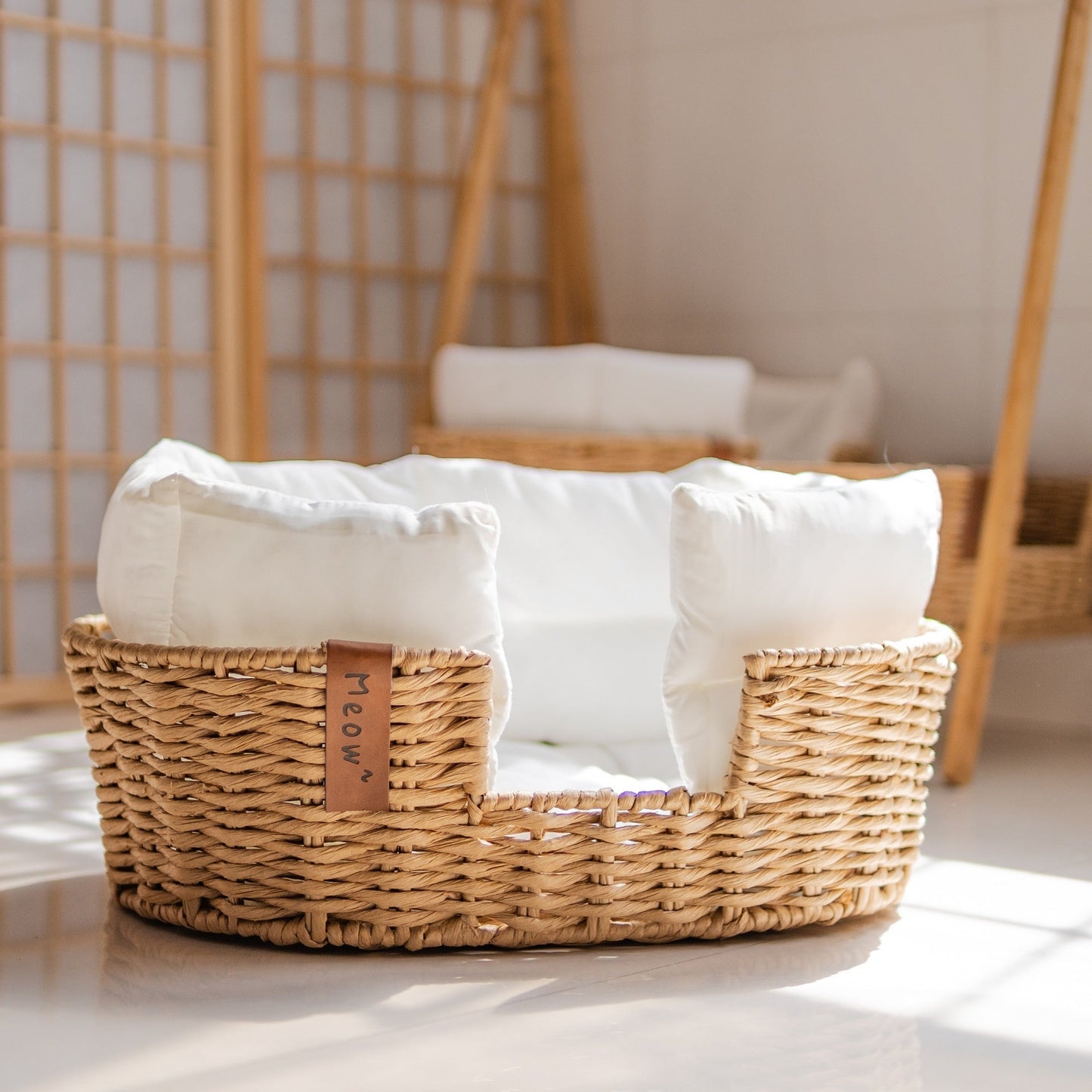 Hand-woven Warm